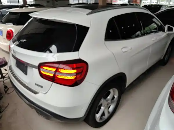 Mercedes-Benz GLA 2018