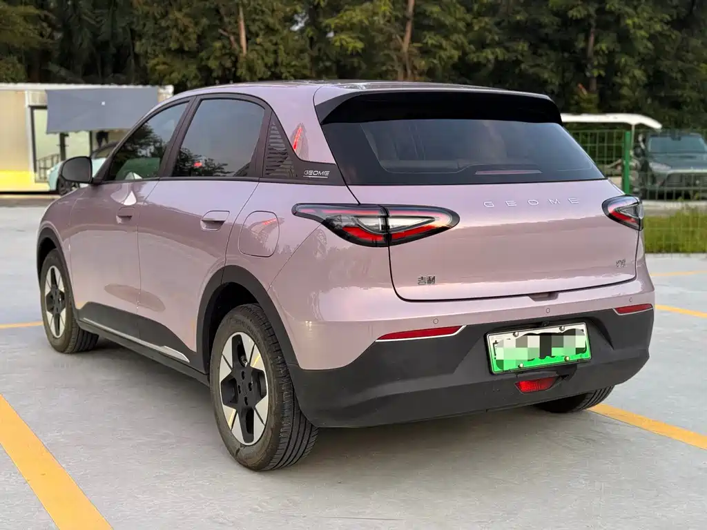 Geely Galaxy Starwish 2025 — фото 22
