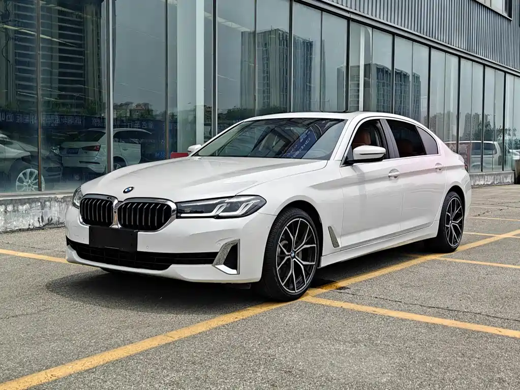 BMW 5 Series 2021