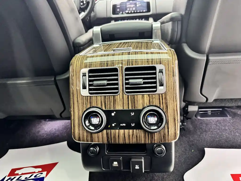 Land Rover Range Rover 2018 — фото 21