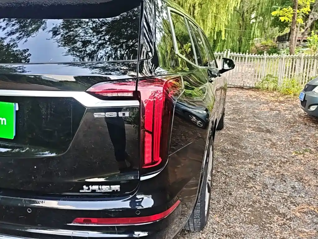 Cadillac XT6 2020 — фото 8
