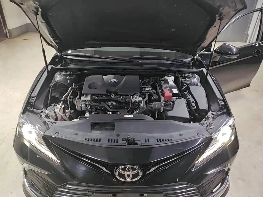 Toyota Camry 2023 — фото 20