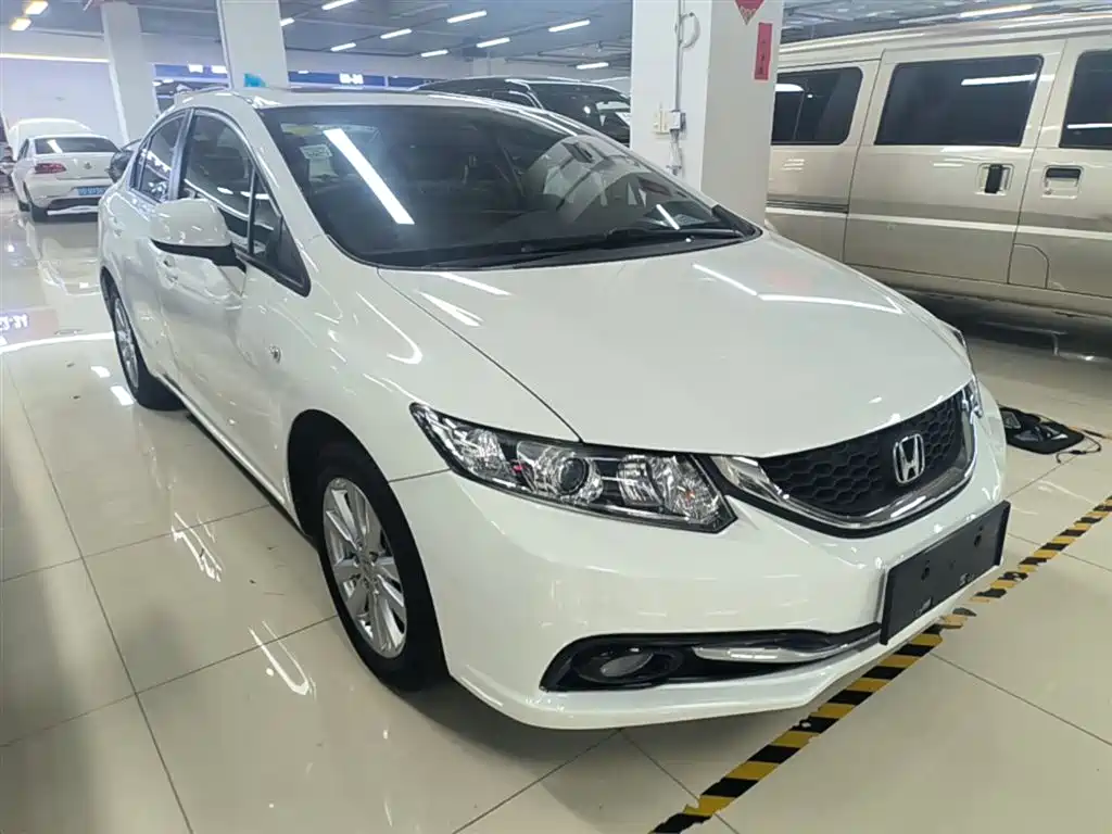 Honda Civic 2015 — фото 4