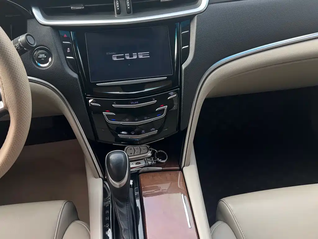 Cadillac XTS 2018 — фото 10