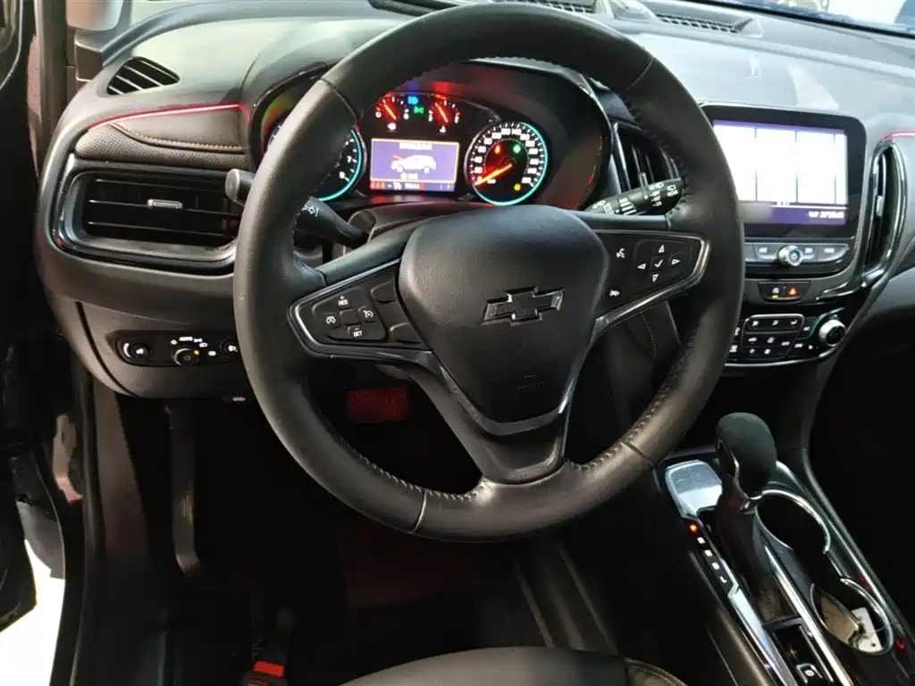 Chevrolet Equinox 2021 — фото 11
