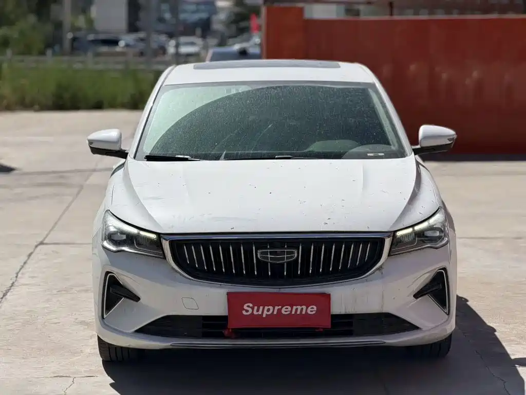 Geely Emgrand 2024