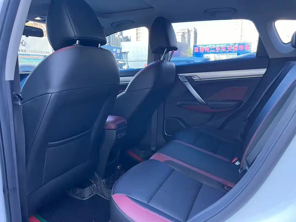 Geely Binyue 2021