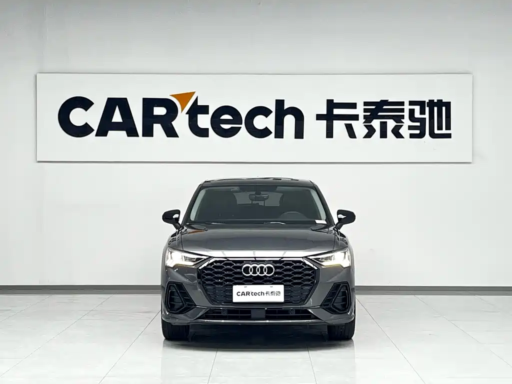 Audi Q3 Sportback 2023 — фото 2