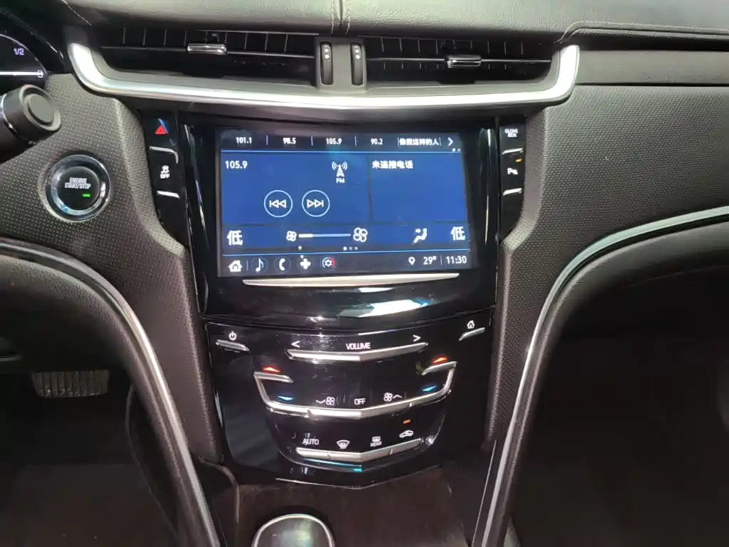 Cadillac XTS 2018 — фото 13