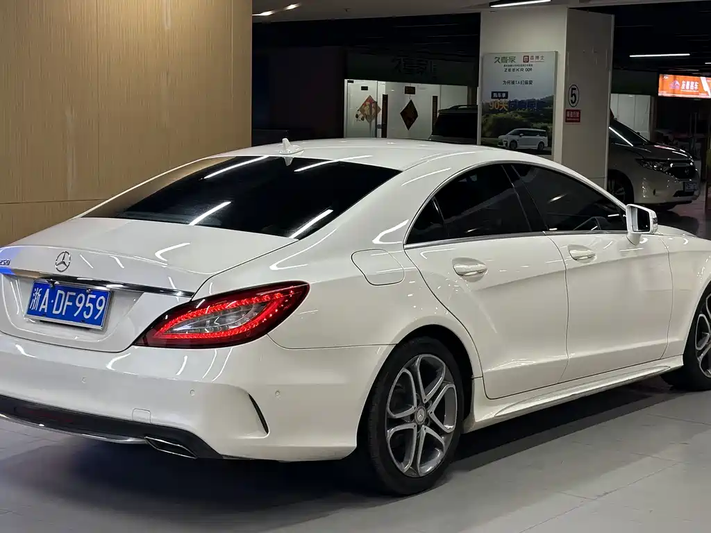 Mercedes-Benz CLS 2015 — фото 5