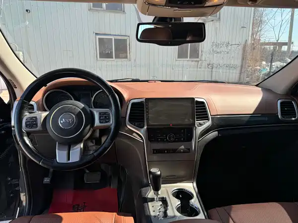 Jeep Grand Cherokee 2013
