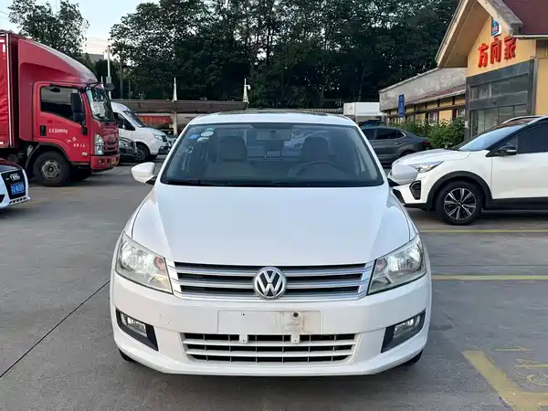 Volkswagen Santana 2013