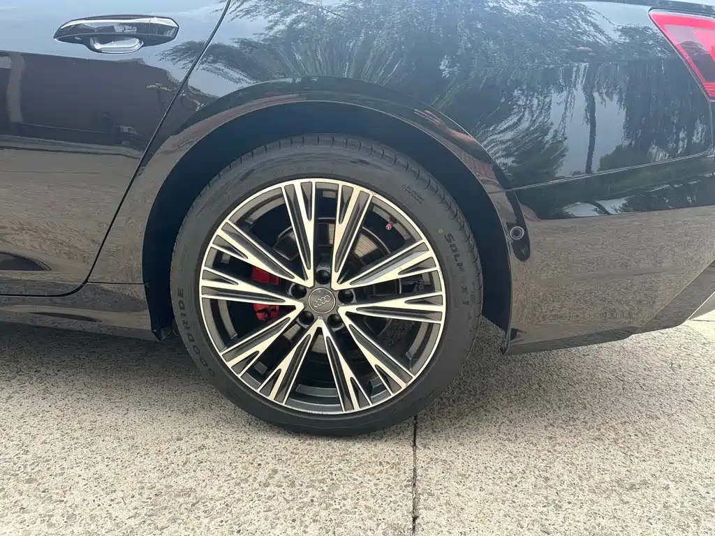 Audi A6L 2020