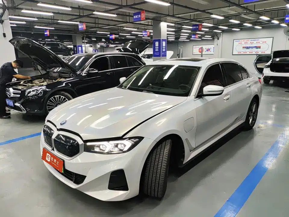 BMW i3 2022
