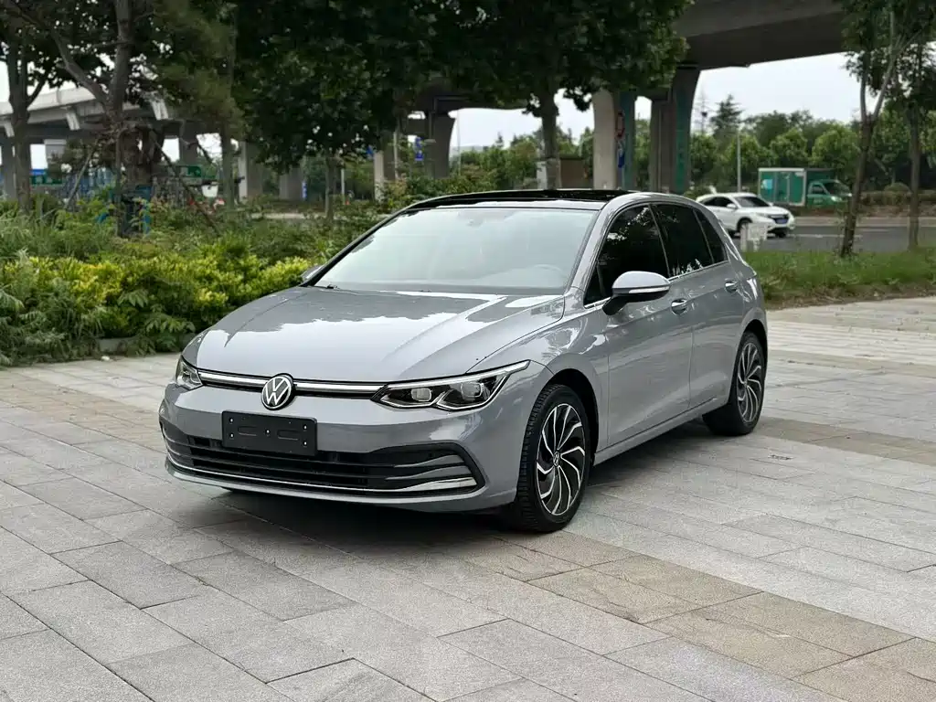 Volkswagen Golf 2021