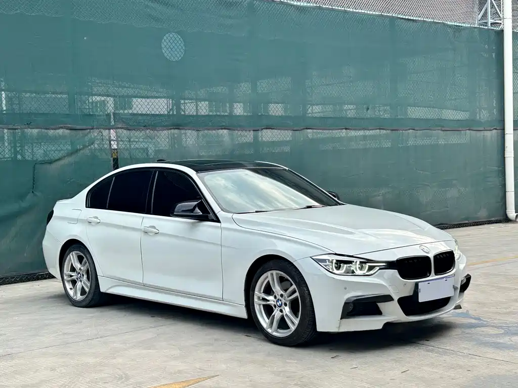 BMW 3 Series 2019 — фото 3