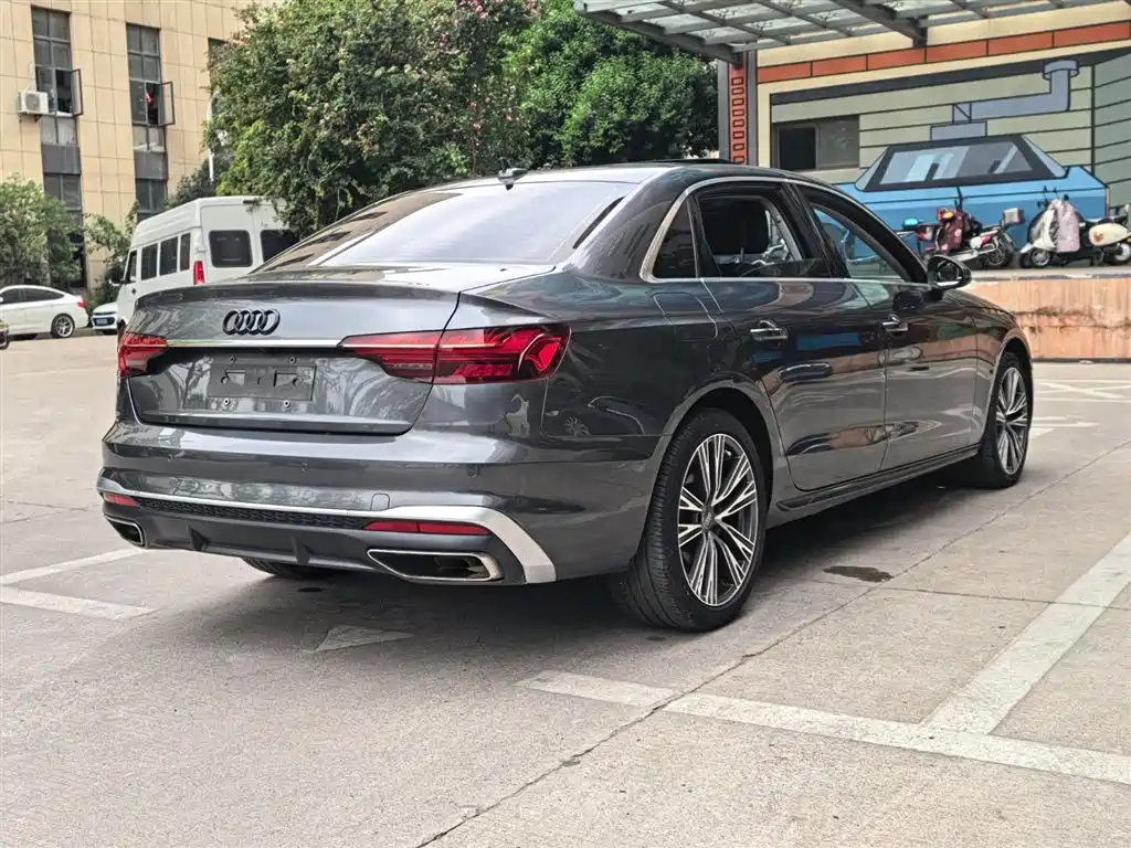 Audi A4L 2021 — фото 18