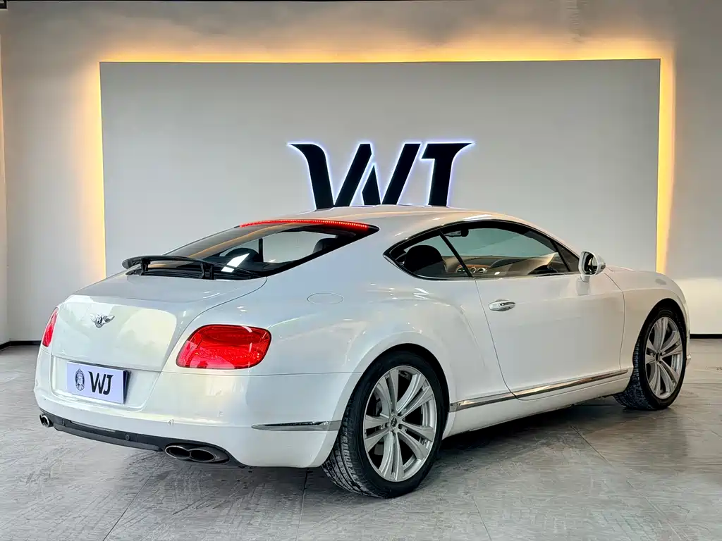 Bentley Continental 2012 — фото 4