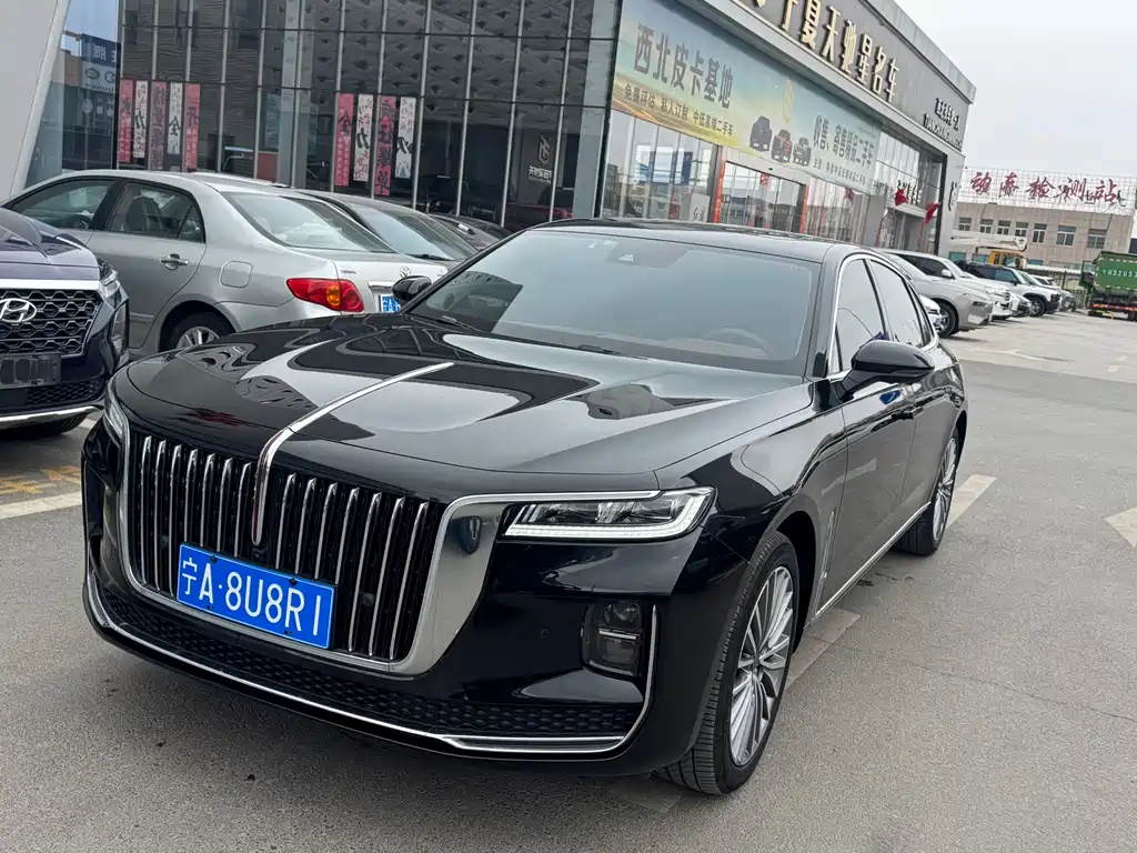 Hongqi H9 2021 — фото 1
