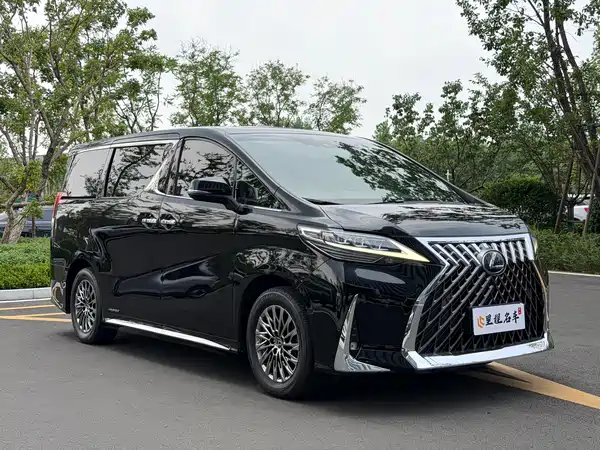 Lexus LM 2021
