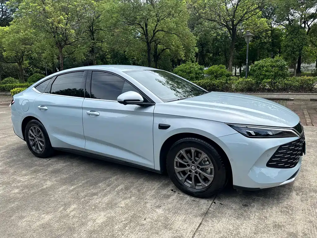 BYD Qin L 2025 — фото 10