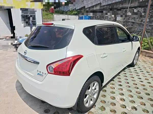 Nissan Tiida 2016