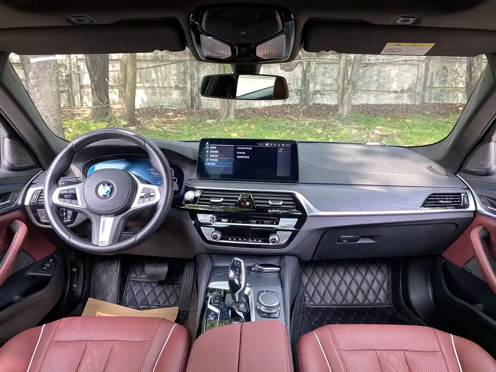 BMW 5 Series New Energy 2022 — фото 4
