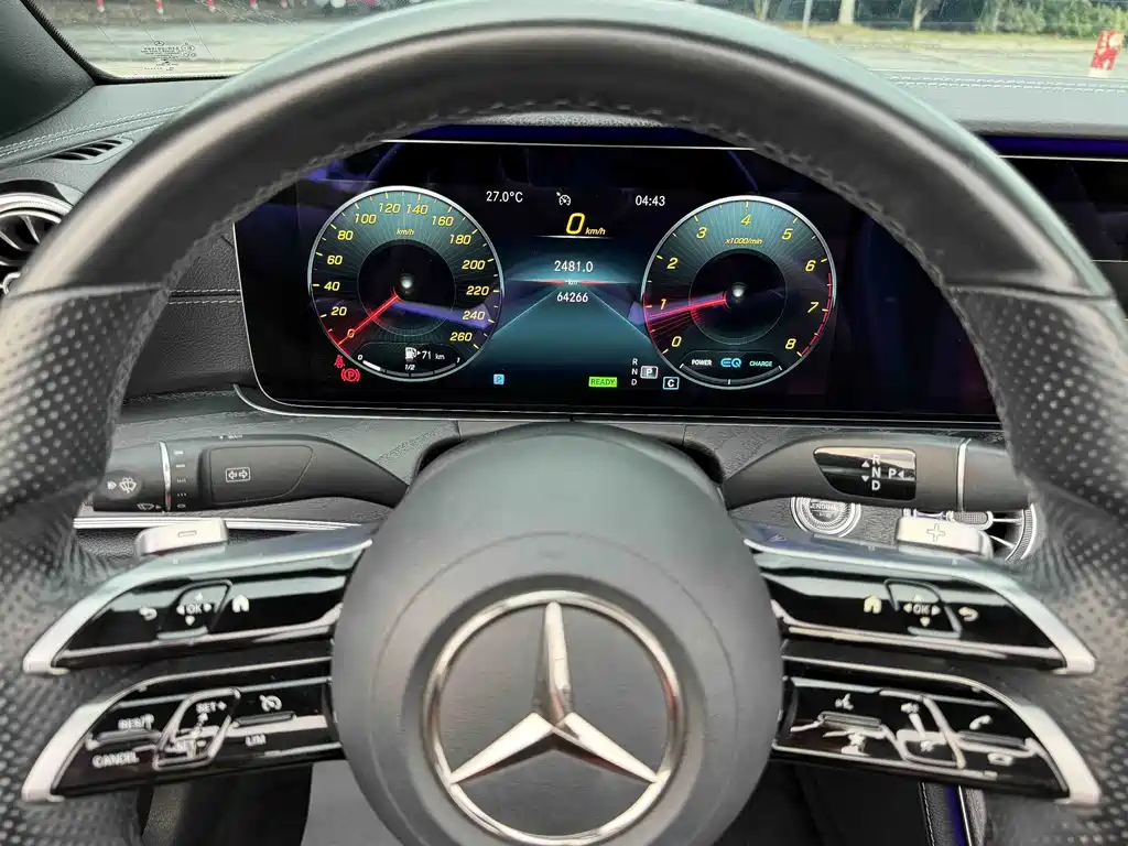 Mercedes-Benz E-Class 2021 — фото 29
