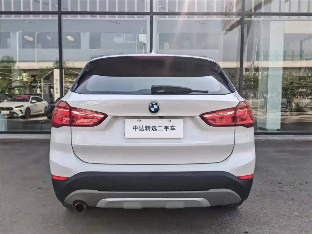BMW X1 2018 — фото 13