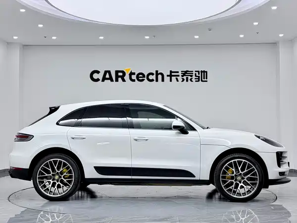 Porsche Macan 2021