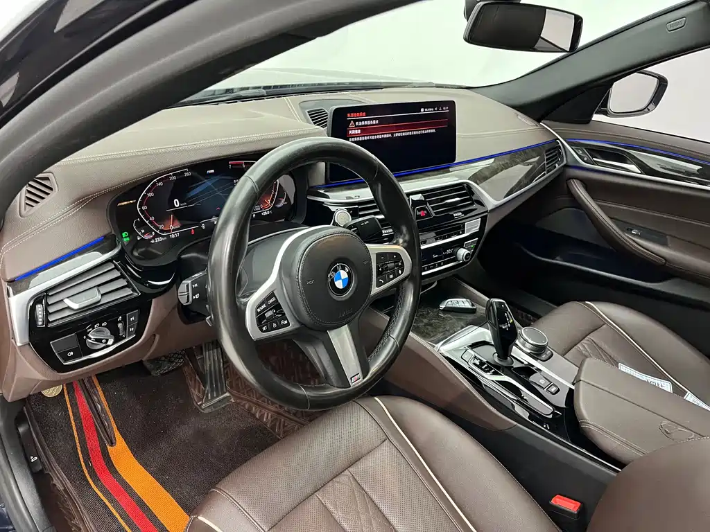BMW 5 Series 2021