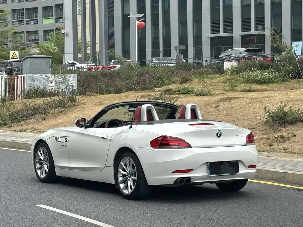 BMW Z4 2016 — фото 14
