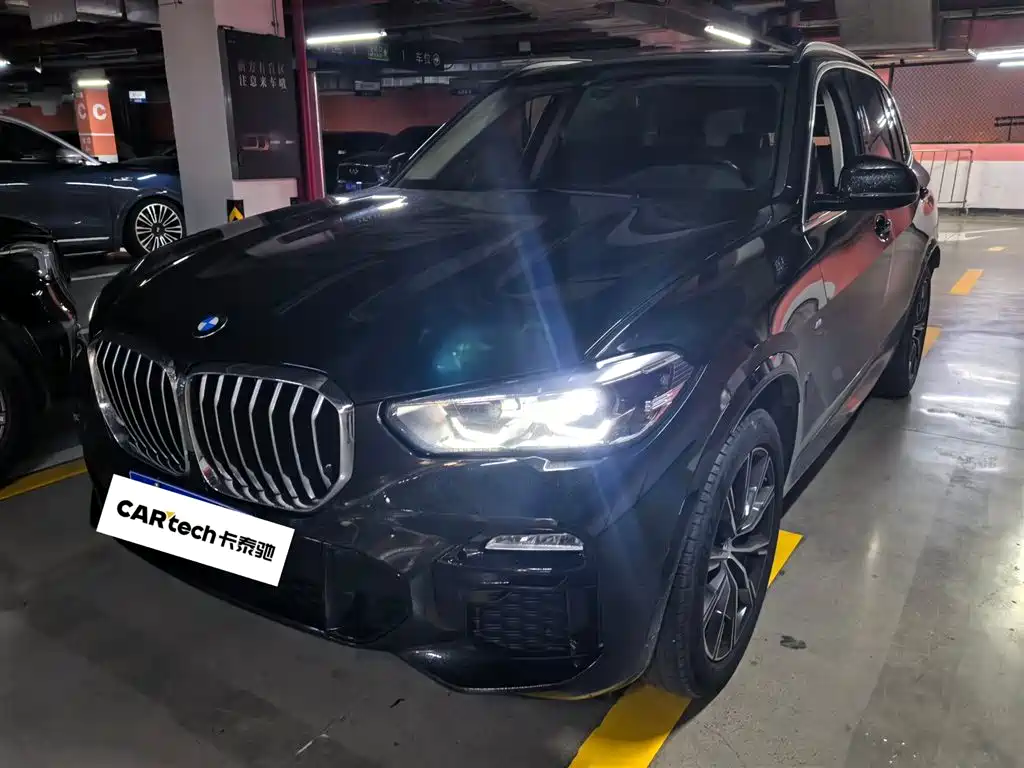 BMW X5 2022 — фото 1