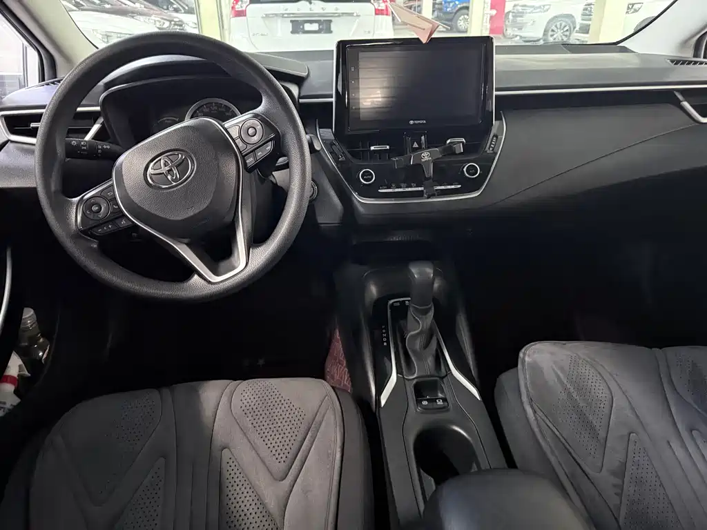 Toyota Corolla 2020 — фото 13