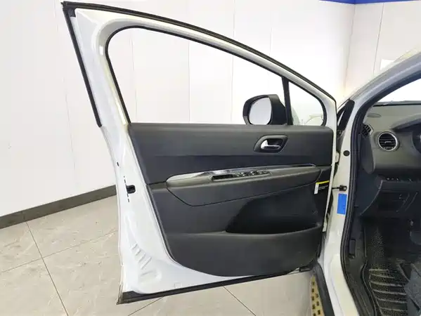 Peugeot 3008 2015