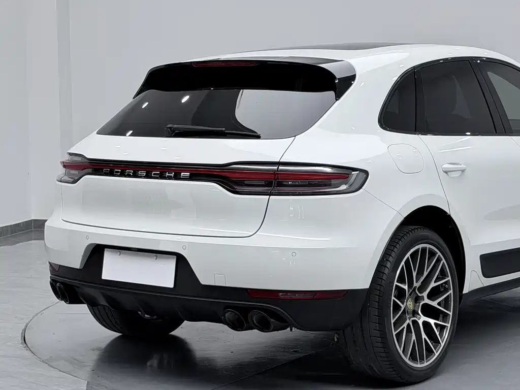Porsche Macan 2021 — фото 25