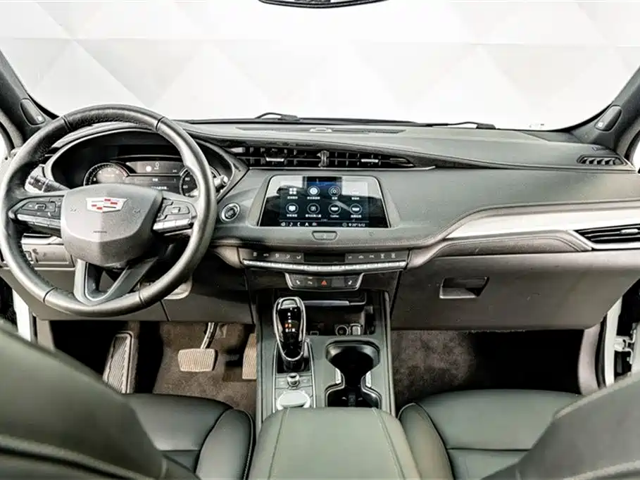 Cadillac XT4 2020 — фото 12