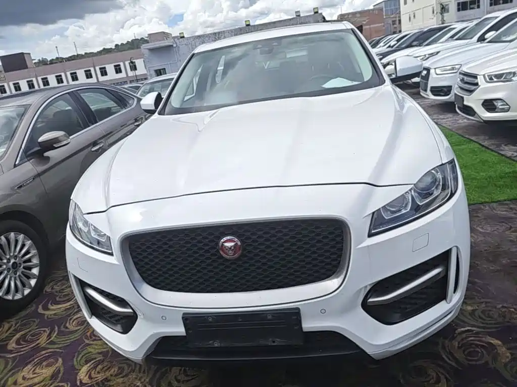 Jaguar F-PACE 2017