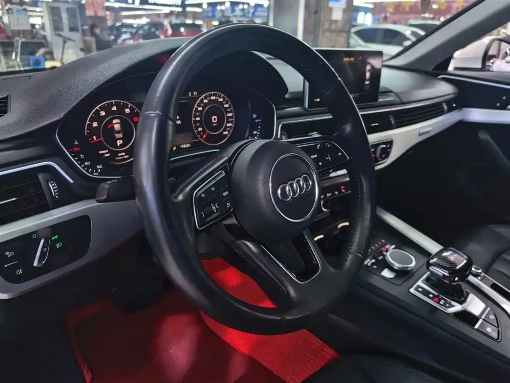Audi A4L 2019 — фото 12