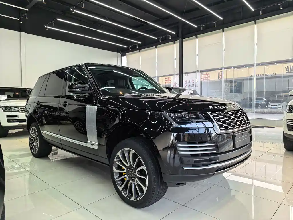 Land Rover Range Rover 2021 — фото 1