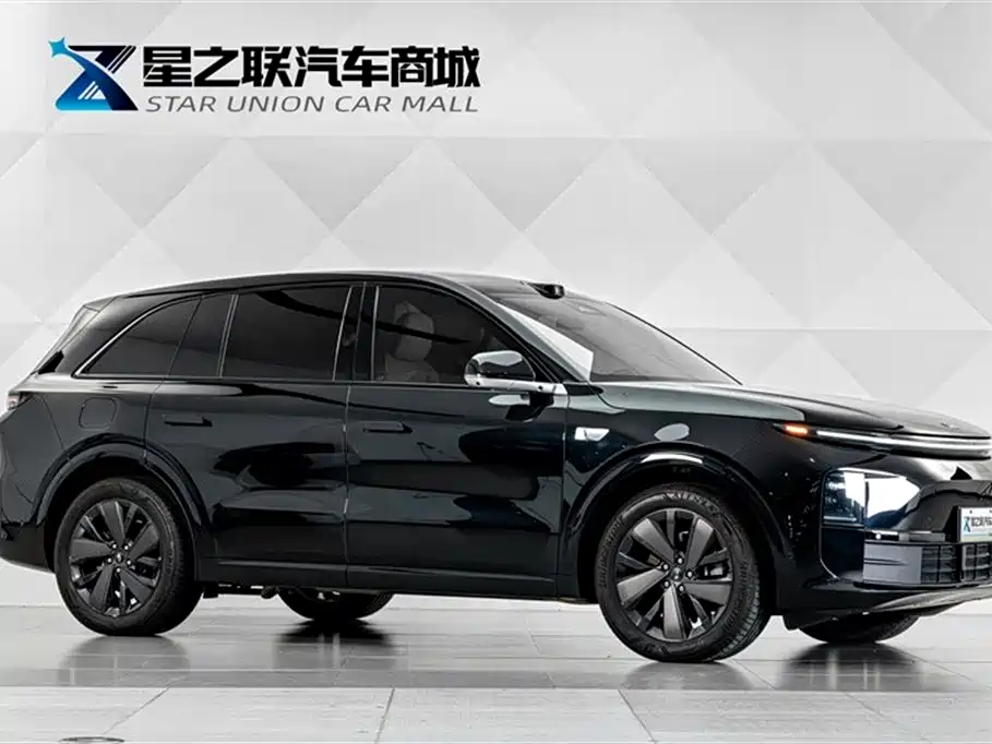 Li Auto Li L6 2025