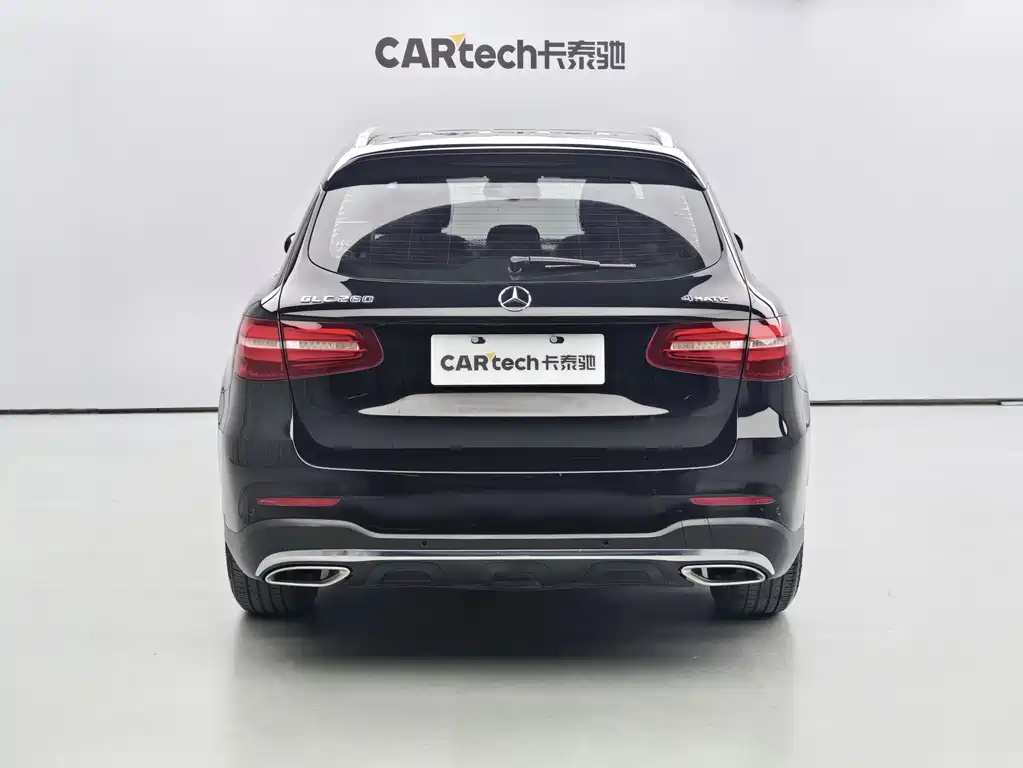 Mercedes-Benz GLC 2018 — фото 16