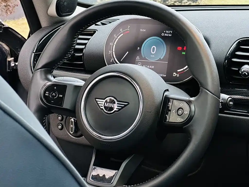 MINI Clubman 2023 — фото 14