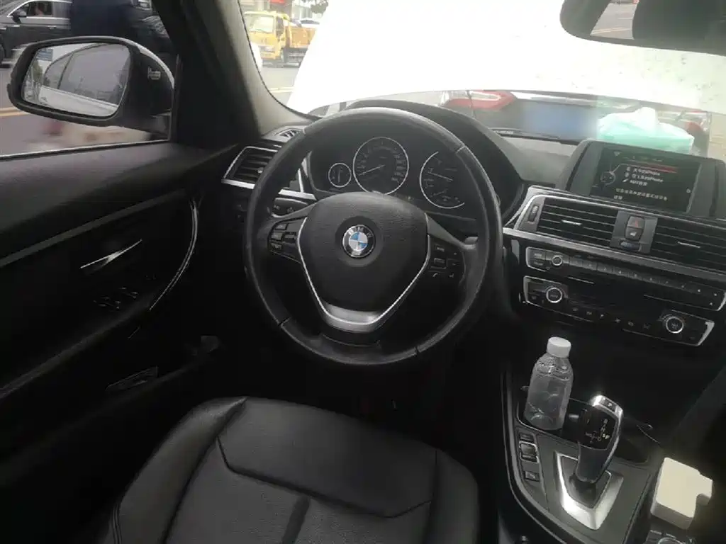 BMW 3 Series 2017