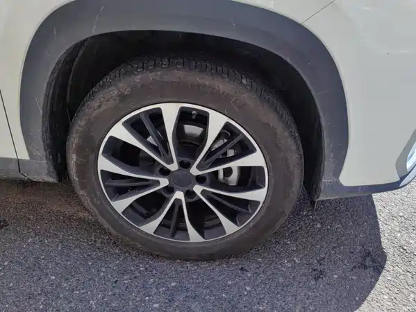 Geely Boyue 2025