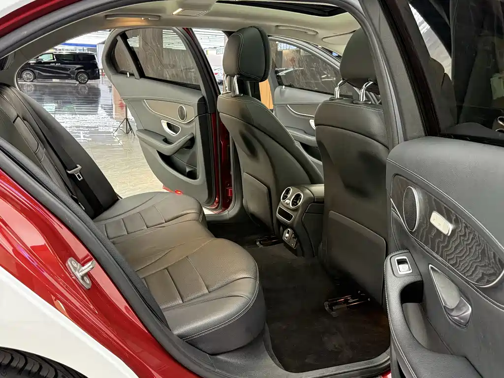 Mercedes-Benz C-Class 2020 — фото 12