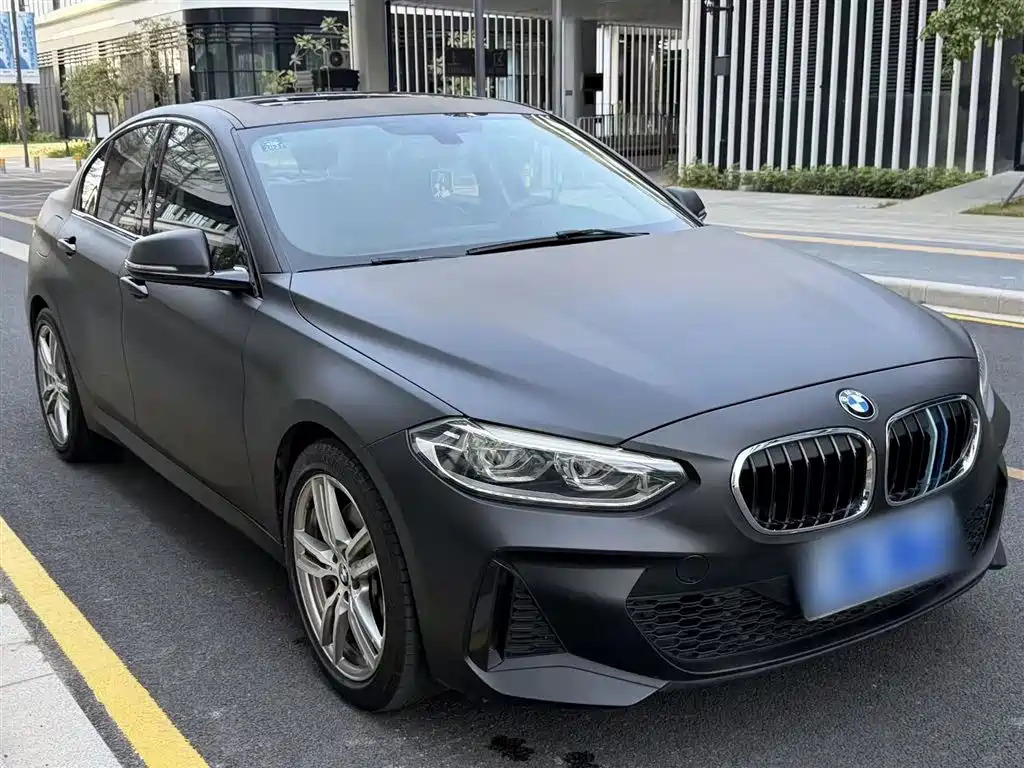 BMW 1 Series 2019 — фото 22