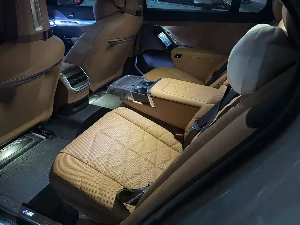 BMW i7 2023