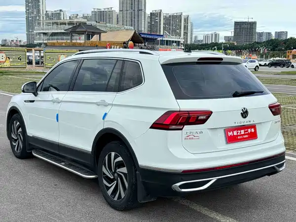 Volkswagen Tiguan L 2023