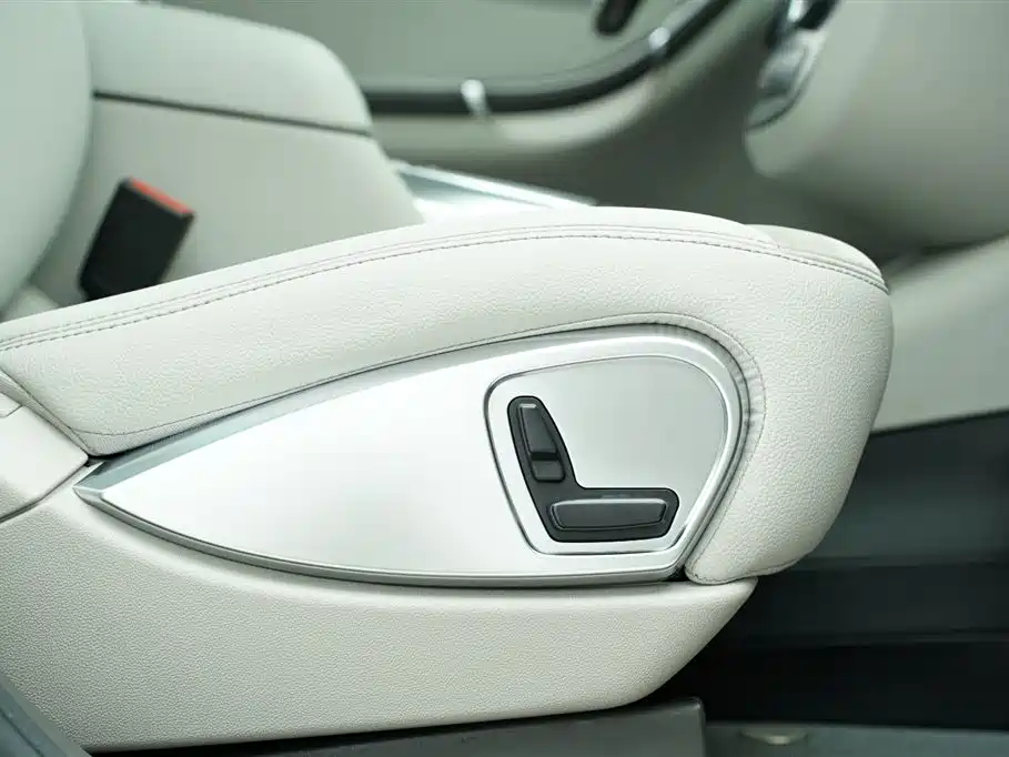 Mercedes-Benz R-Class 2015 — фото 34